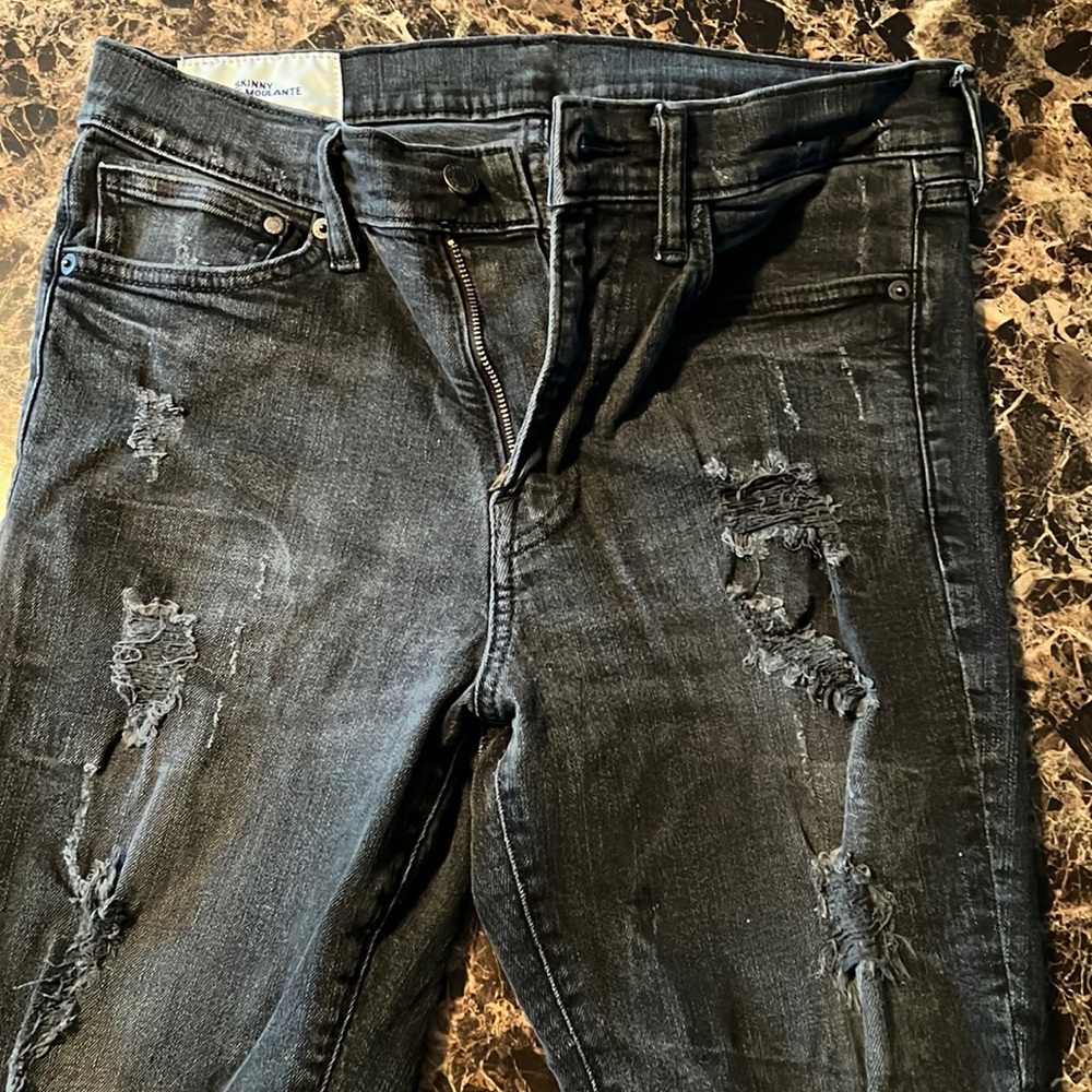 H&M Distressed Skinny Jeans - black